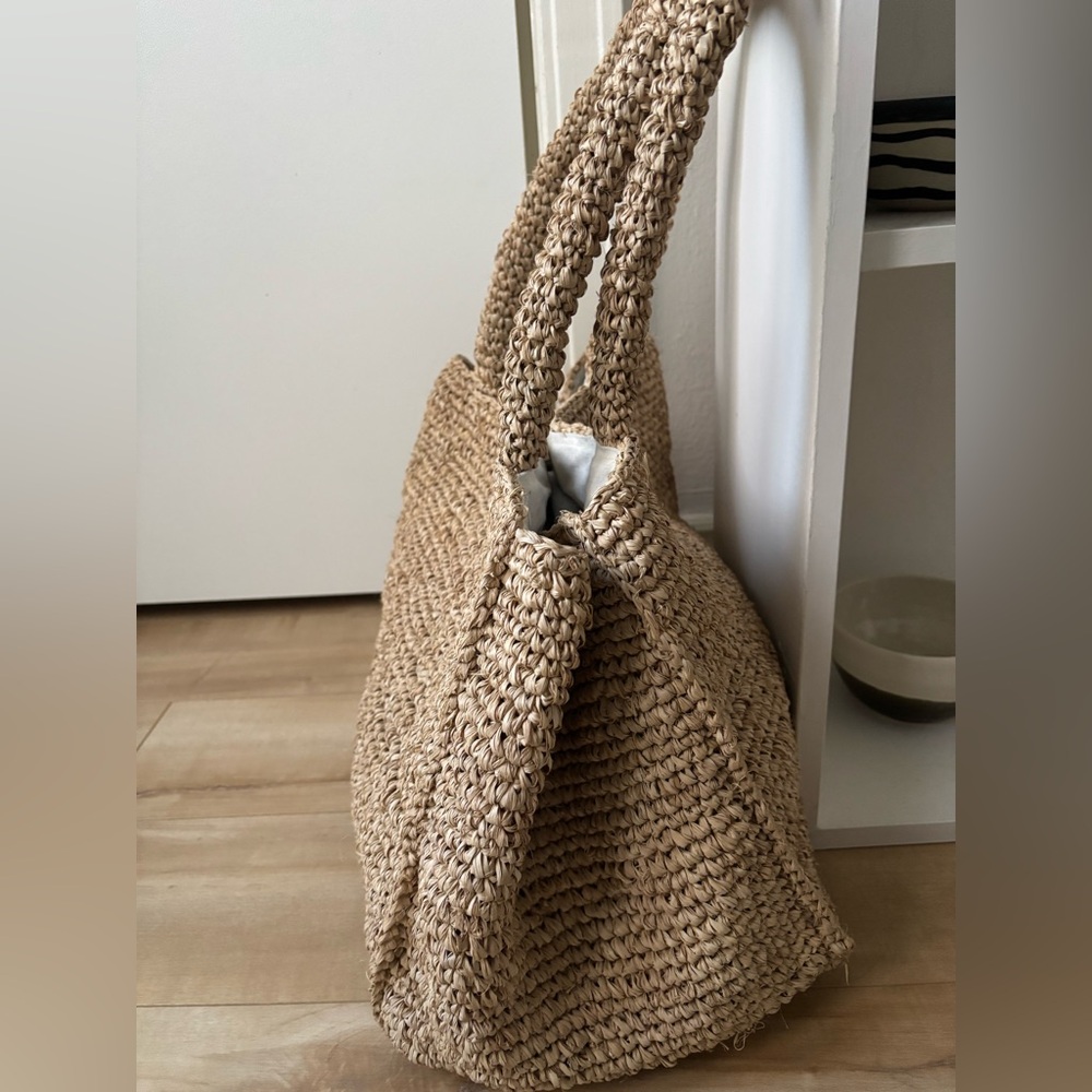 Handmade Woven Bag - Picture 4 of 5